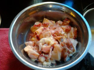 海带鸡肉汤的做法步骤：1