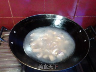 海带鸡肉汤的做法步骤：4