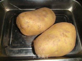 孜然薯片的做法步骤：1