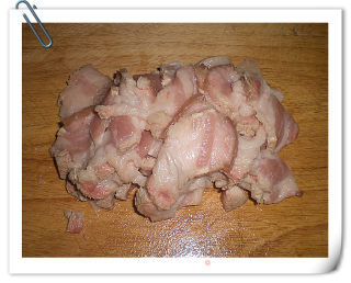 蒜薹炒肉的做法步骤：2