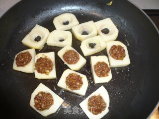 蒸土豆肉丸的做法步骤：3