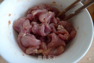 豆角炒肉片的做法步骤：1