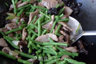 豆角炒肉片的做法步骤：5