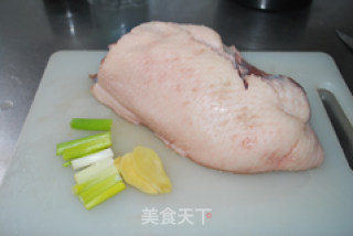 脆皮鹅的做法步骤：1