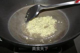 酒香腊肠炒芥兰的做法步骤：2