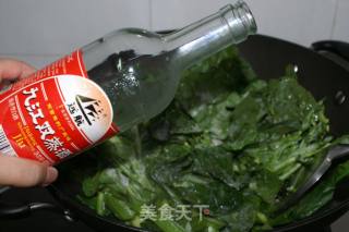 酒香腊肠炒芥兰的做法步骤：3