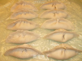 【小媳妇招牌饺子】——生煎酱肉饺的做法步骤：11
