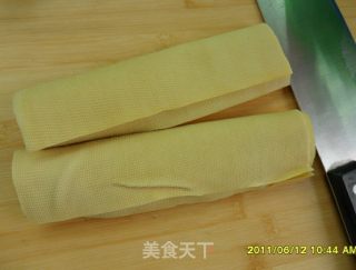 青椒豆腐皮（减肥菜谱）的做法步骤：2