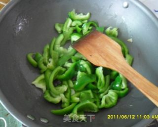 青椒豆腐皮（减肥菜谱）的做法步骤：6