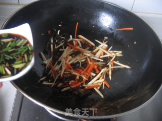 【川菜】鱼香肉丝的做法步骤：6