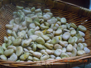 【川菜】酸菜蚕豆的做法步骤：3