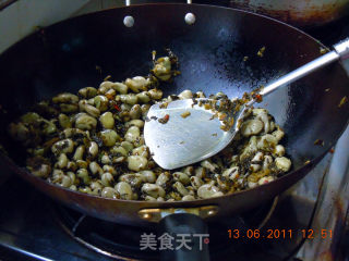 【川菜】酸菜蚕豆的做法步骤：7