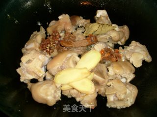 【川菜】——香辣糯蹄花 （详细版）的做法步骤：11