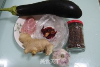 鱼香茄子的做法步骤：1
