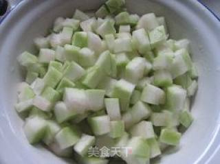脆炒西瓜皮的做法步骤：2