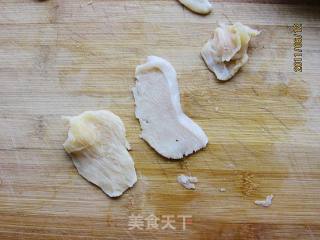 怪味鸡丝的做法步骤：1