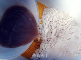 玉米面发糕的做法步骤：2