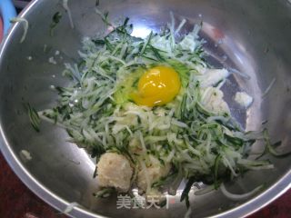 豆渣黄瓜丝饼的做法步骤：3