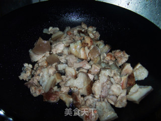 强力推荐---五花肉炖西瓜皮的做法步骤：5