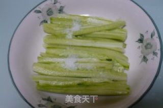 酸辣鸡丝的做法步骤：4