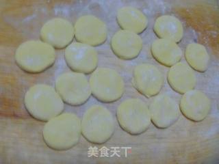 玫瑰玉米馒头的做法步骤：9