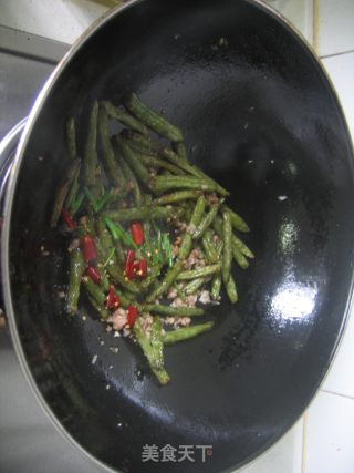 【川菜】干煸豆角的做法步骤：5