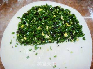 家常韭菜饼的做法步骤：11