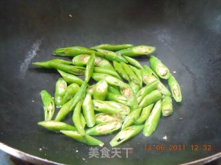 【川菜】辣炒虾仁的做法步骤：2