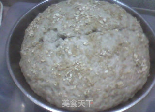 燕麦黑芝麻面包、的做法步骤：4
