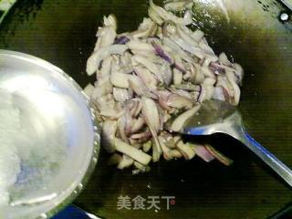 不辣滴红烧肉茄子的做法步骤：6
