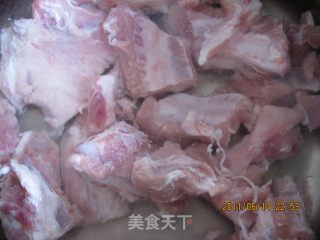 [川菜]---香酥排骨的做法步骤：2