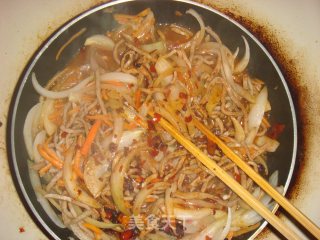 酸辣粉--边角料杂烩的做法步骤：6