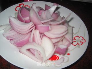 菜椒洋葱炒鸡蛋的做法步骤：3