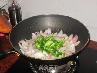 菜椒洋葱炒鸡蛋的做法步骤：6