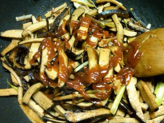 素炒香干（豆干）的做法步骤：8