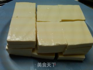 非常合适可口的下饭菜---香菇烧豆腐的做法步骤：2