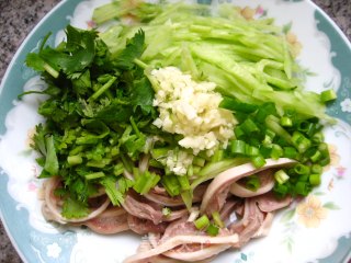 【川菜】—芥末肚丝的做法步骤：3