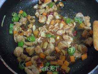 【川菜】—辣子鸡丁的做法步骤：5