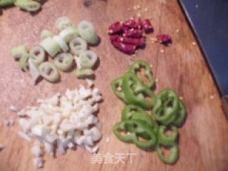 宫保鸡丁的做法步骤：4