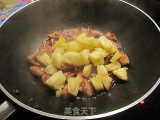 菠萝炒鸡的做法步骤：4