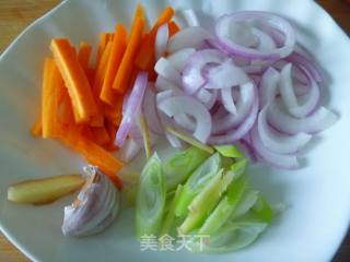 香芹炒肉丝的做法步骤：6