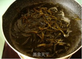 辣香海带丝的做法步骤：3