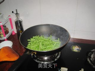 橄榄菜炒豆角的做法步骤：3