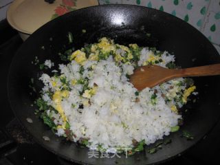 【鲁菜】腊肠炒米饭的做法步骤：10