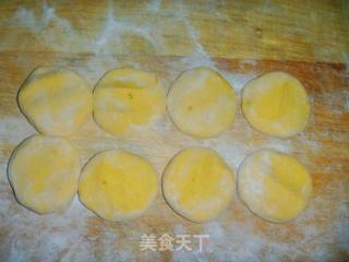 【中式面点】花样饼系列---芝麻红豆南瓜饼的做法步骤：12