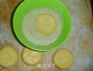 【中式面点】花样饼系列---芝麻红豆南瓜饼的做法步骤：16