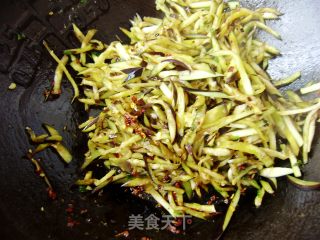辣汁茄丝的做法步骤：7