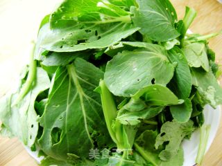 醋溜小油菜的做法步骤：1