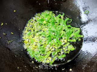 醋溜小油菜的做法步骤：2