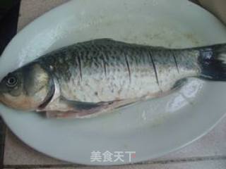【鲁菜】---糖醋鱼的做法步骤：2